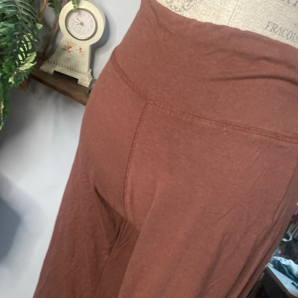 PACsun Medium Brown High-Waisted Flare Leggings - Picture 3 of 5